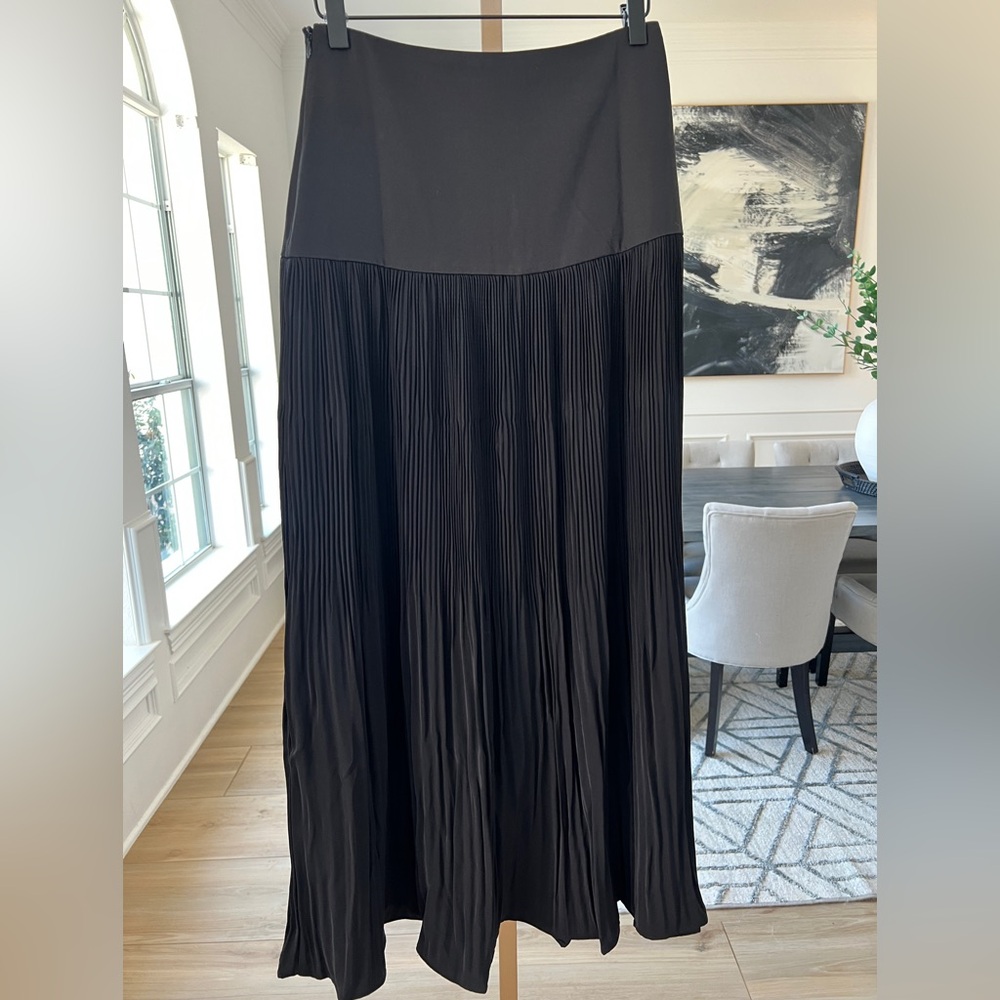 Mid-Waist Pleated Maxi Skirt — Size Small - Picture 7 of 8